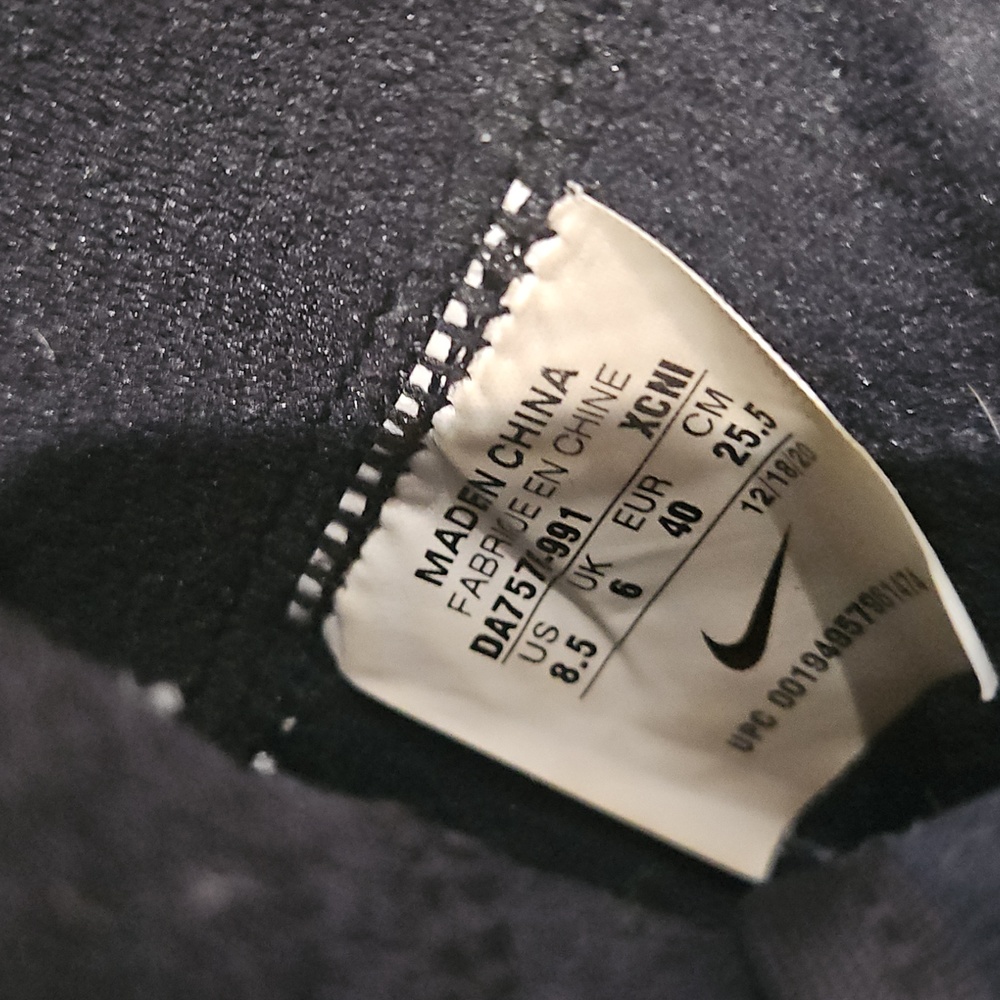 Nike blazer mid vintage 77' by you black reflective swoosh and heel. - Picture 5 of 6